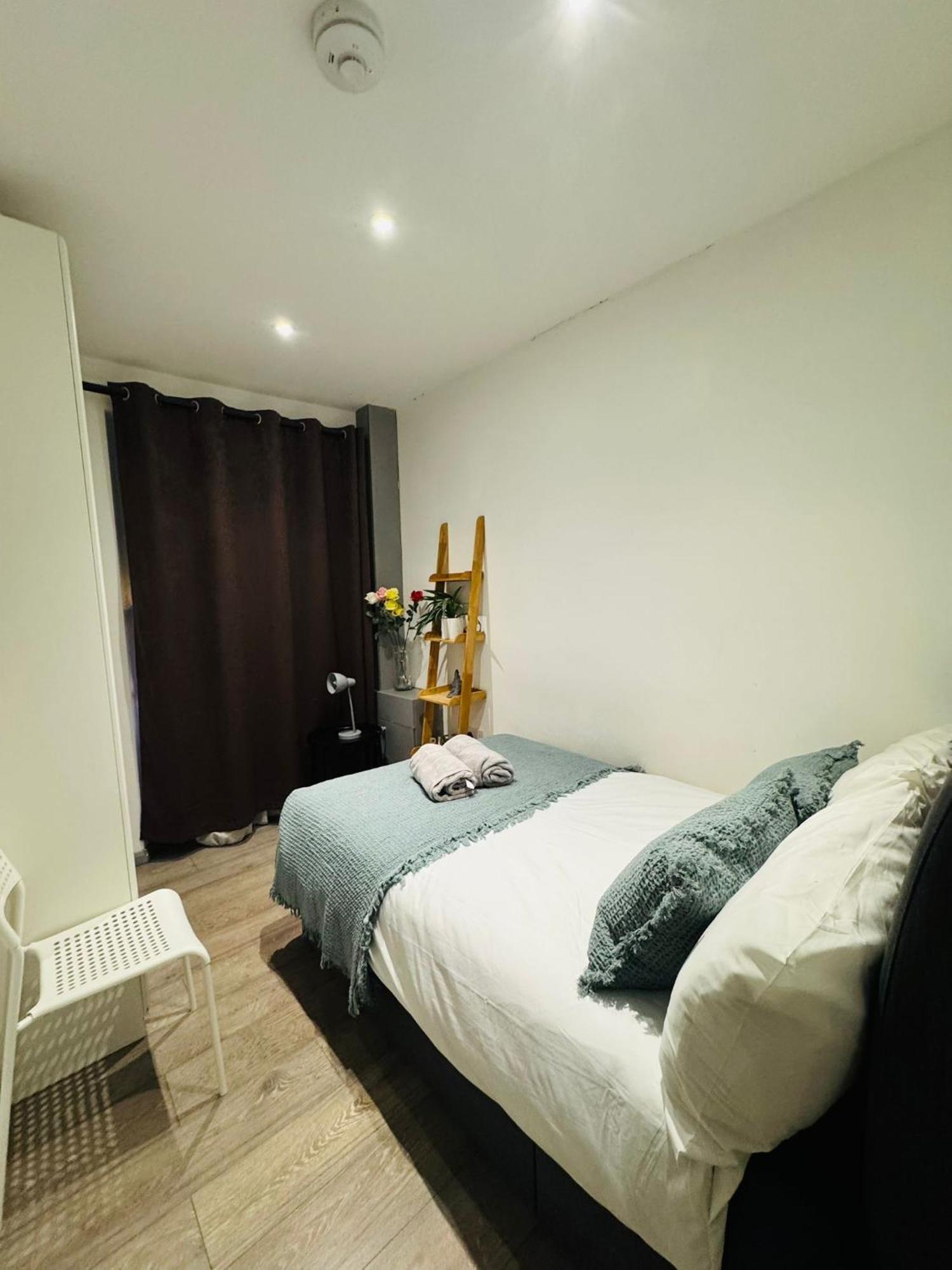 "Spacious Family, Friendly" 1 Bedroom In Kings Cross, St Pancras!!!118A 런던 외부 사진